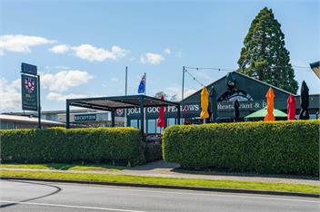 Sun and Swim (Bachcare) - Taupo
