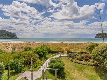 Jack and Enids Whangamata Beach House - Whangamata
