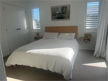 Beautiful beach bungalow with pool - Mt Maunganui