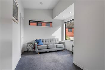 The Moorings Apartment 5 - a stone's throw from the lake! - Taupo