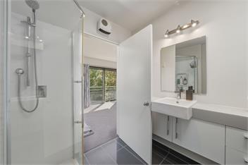 Harbour Crest Retreat (Bachcare) - Lyttelton