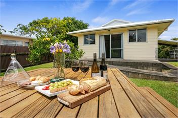 The Charleston Charm - Whangamata - Whangamata