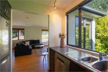 Prime Location | 3 bedroom home | Unlimited WIFI - Queenstown