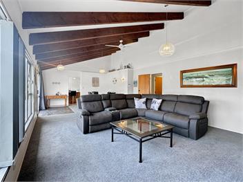 Central Spacious Family House (Bachcare) - Paihia