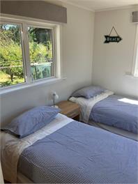 Peaceful Beach Cottage - Otaki Beach