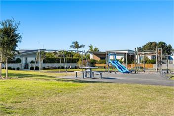 Sun & Surf Stay (Bachcare) - 