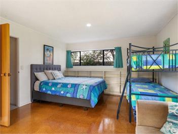 A TIME TO UNWIND IN WHANGAMATA-115B BARBARA AVENUE WHANGAMATA -