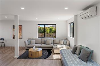 Tranquil Stay Two Mile Bay - lake views + playground -