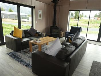 Contemporary Ohau Home - Ohau village