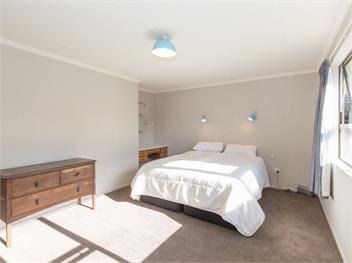 Kowhai Cottage (Bachcare) - Wanaka
