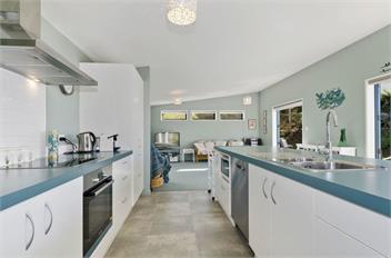 The Blue Cottage with WiFi (Bachcare) - Waipu Cove