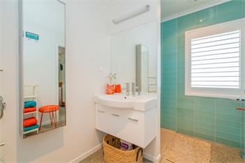 Rose's Beach Pad (Bachcare) - Matarangi