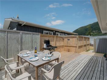 Retreat by the Beach (Bachcare) - Pauanui
