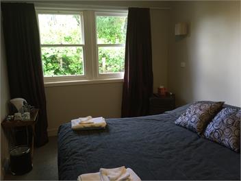 Lovett Lodge - Ensuite Duo with complimentary Continental brekki! - Invercargill