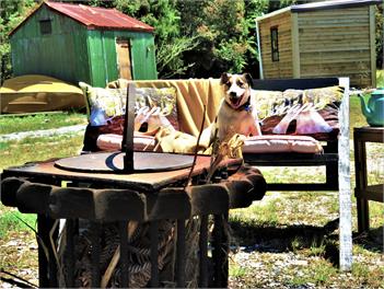 Gold Nugget Hut - Blue Spur Farmstay - Hokitika