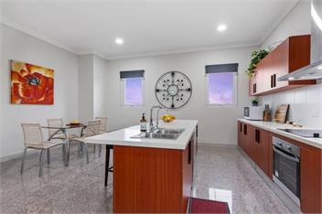 Modern House near Melb Airport, Sleeps 10 - Melbourne