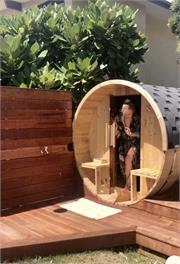 Blue Beachfront Retreat - Paraparaumu