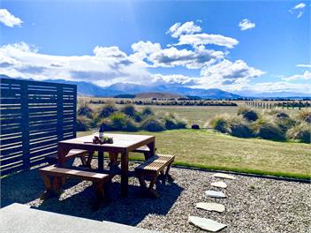 The Schist Cabin - Twizel
