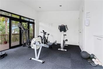North Shore Central Condo - Pool - Gym - Auckland