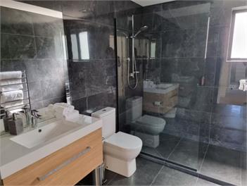 Vues on Angelo | 3BR Home, Lake & Remarkables View - Queenstown