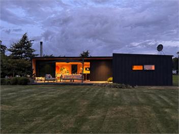 Streamside Retreat - 