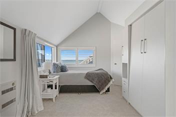Hampton Cottage by the Lake (Bachcare) - 