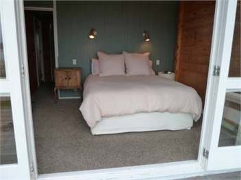Kinloch lakefront -