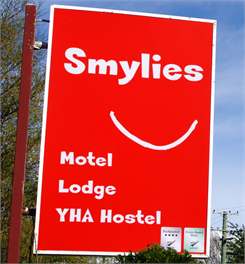 Smylies Accommodation - springfield