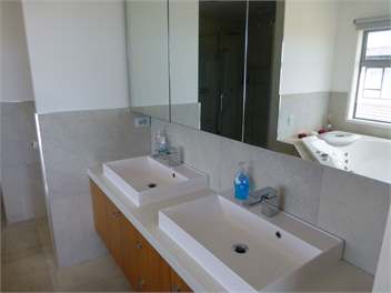 Executive Award Winning Beach House - Tauranga 
