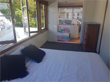 LOCATION! SUN! SPACE GALORE! - Gisborne