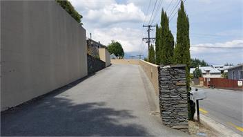 Central Lakeview Apartment - Queenstown