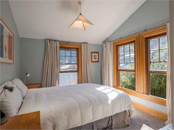 McAlister House (Bachcare) - Queenstown