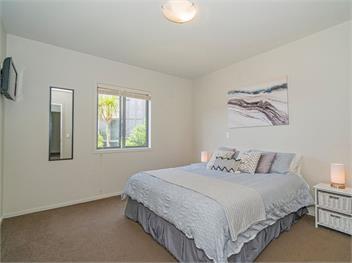 Lakeside Villa Retreat (Bachcare) - Matarangi