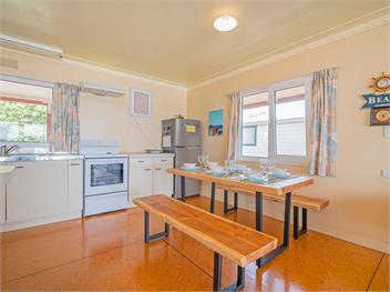 Poppy's Beach House (Bachcare) - Whangapoua