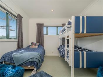 Manaia Magic (Bachcare) - Tairua