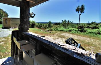 Gold Nugget Hut - Blue Spur Farmstay - Hokitika