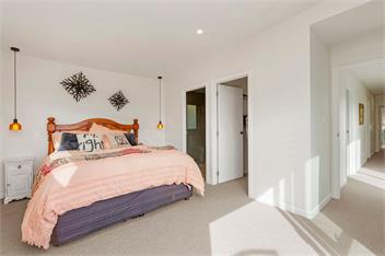 R and R at Robertson (Bachcare) - Raglan
