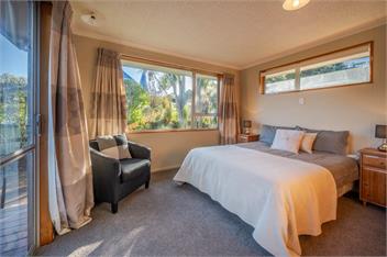 Woodills Wonderland (Bachcare) - Akaroa