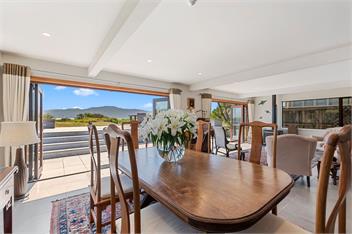 Island View Beach House (Bachcare) - Paraparaumu