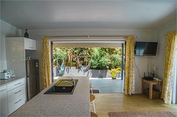 Honey Rose Retreat with Pool & FREE WIFI - Cook Islands