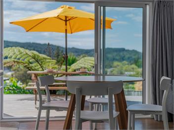The Blockhouse (Bachcare) - Whangamata