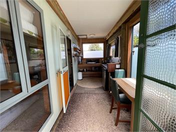Paparoa Hut - Punakaiki