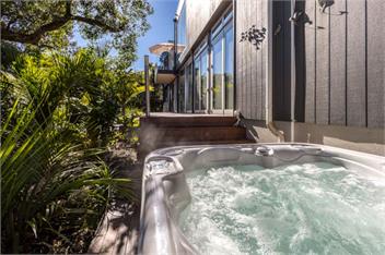 GLASSHOUSE - Waiheke Island