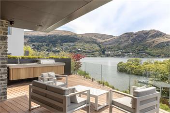 Willow Waters | Lakeside luxury with all day sunshine - Queenstown