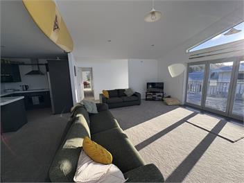 Tui's Place - Onemana