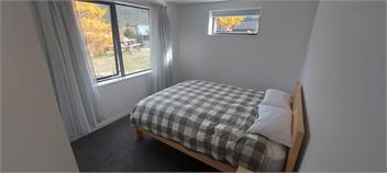 Jo's Whare - Castle Hill 