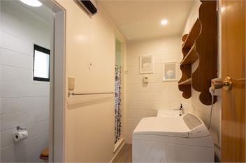 Coronet Peak View | 3BR Home with Hot Tub & Garden - Queenstown