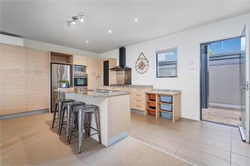 Villa One on the Waterways - Whitianga