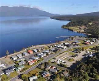 Lake Brunner Escape Sleeps 10 - 
