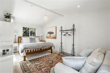 Hibiscus Cottage -